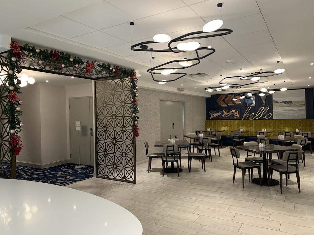 Doubletree By Hilton Austin-University Area Bagian luar foto