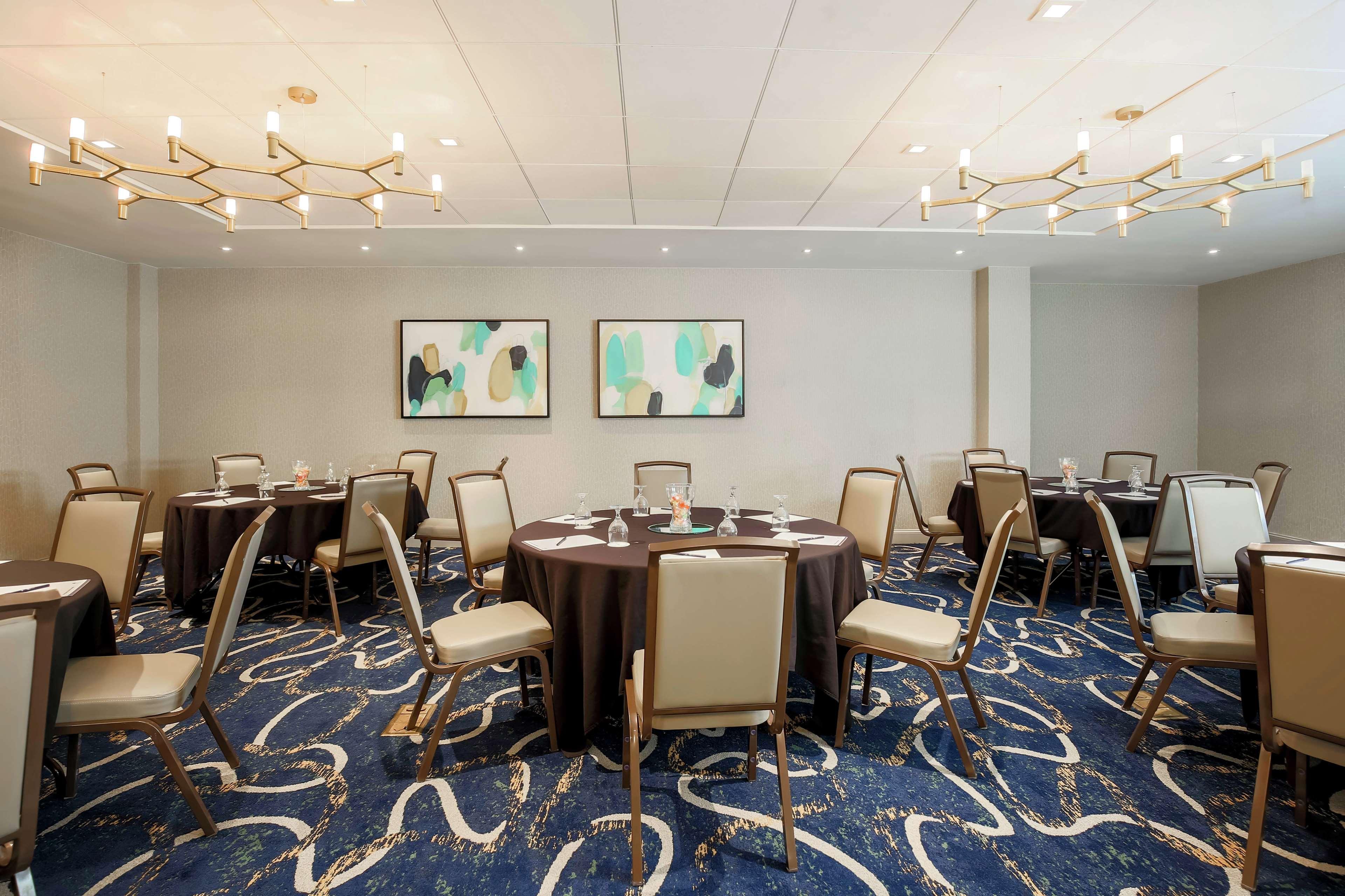 Doubletree By Hilton Austin-University Area Bagian luar foto