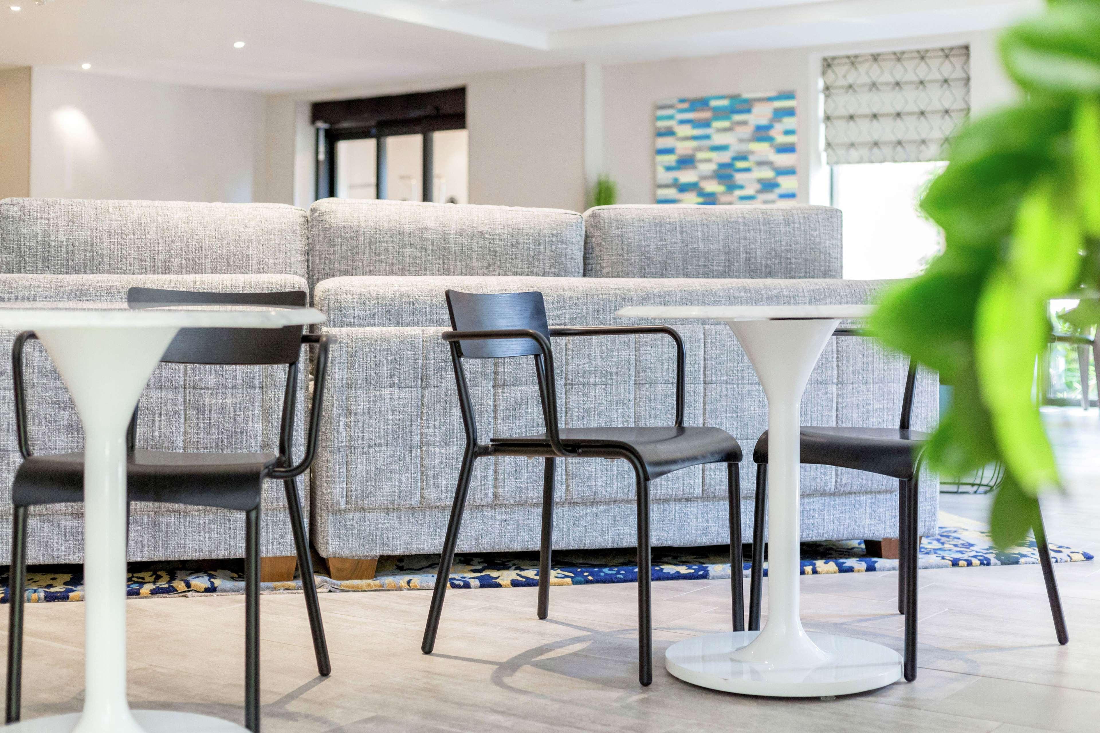 Doubletree By Hilton Austin-University Area Bagian luar foto