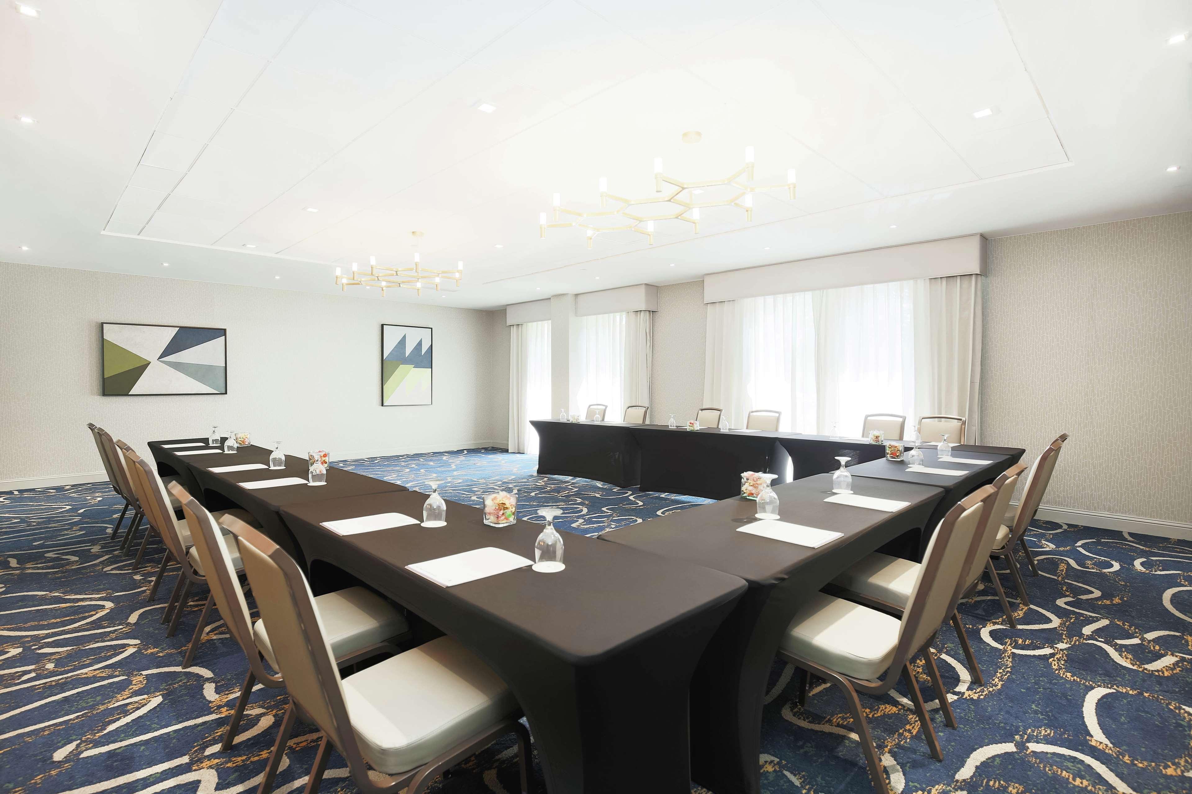 Doubletree By Hilton Austin-University Area Bagian luar foto