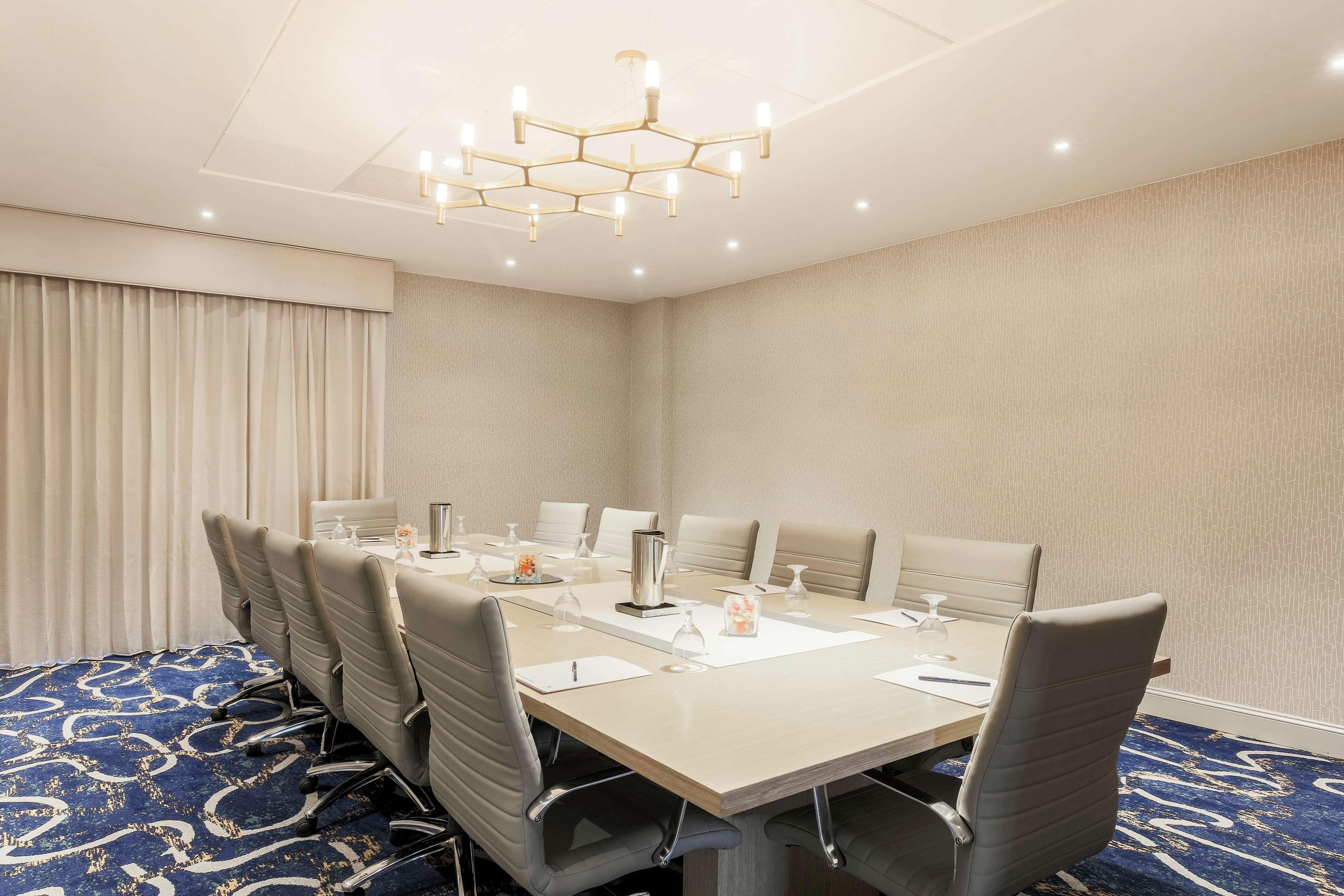 Doubletree By Hilton Austin-University Area Bagian luar foto
