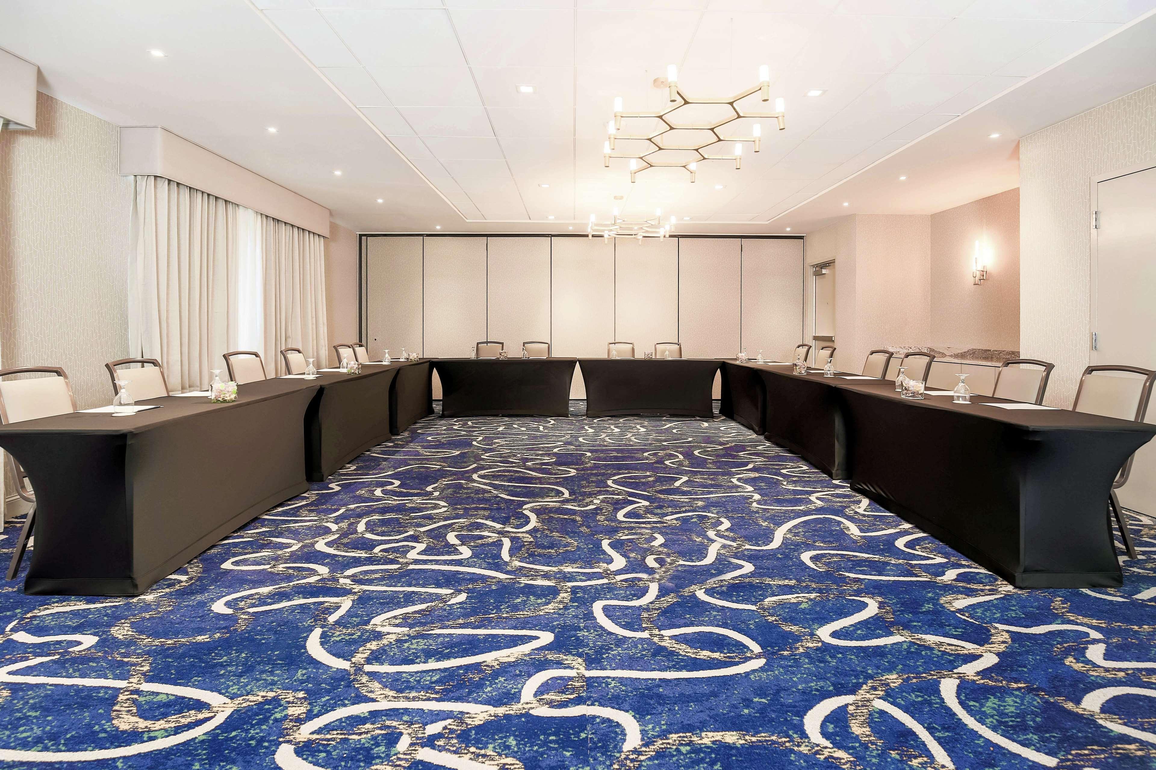 Doubletree By Hilton Austin-University Area Bagian luar foto