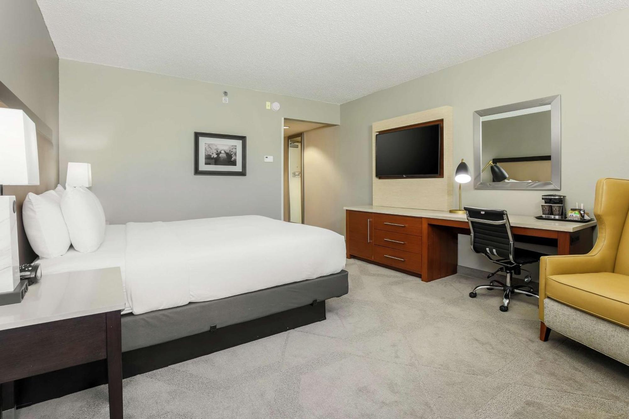 Doubletree By Hilton Austin-University Area Bagian luar foto