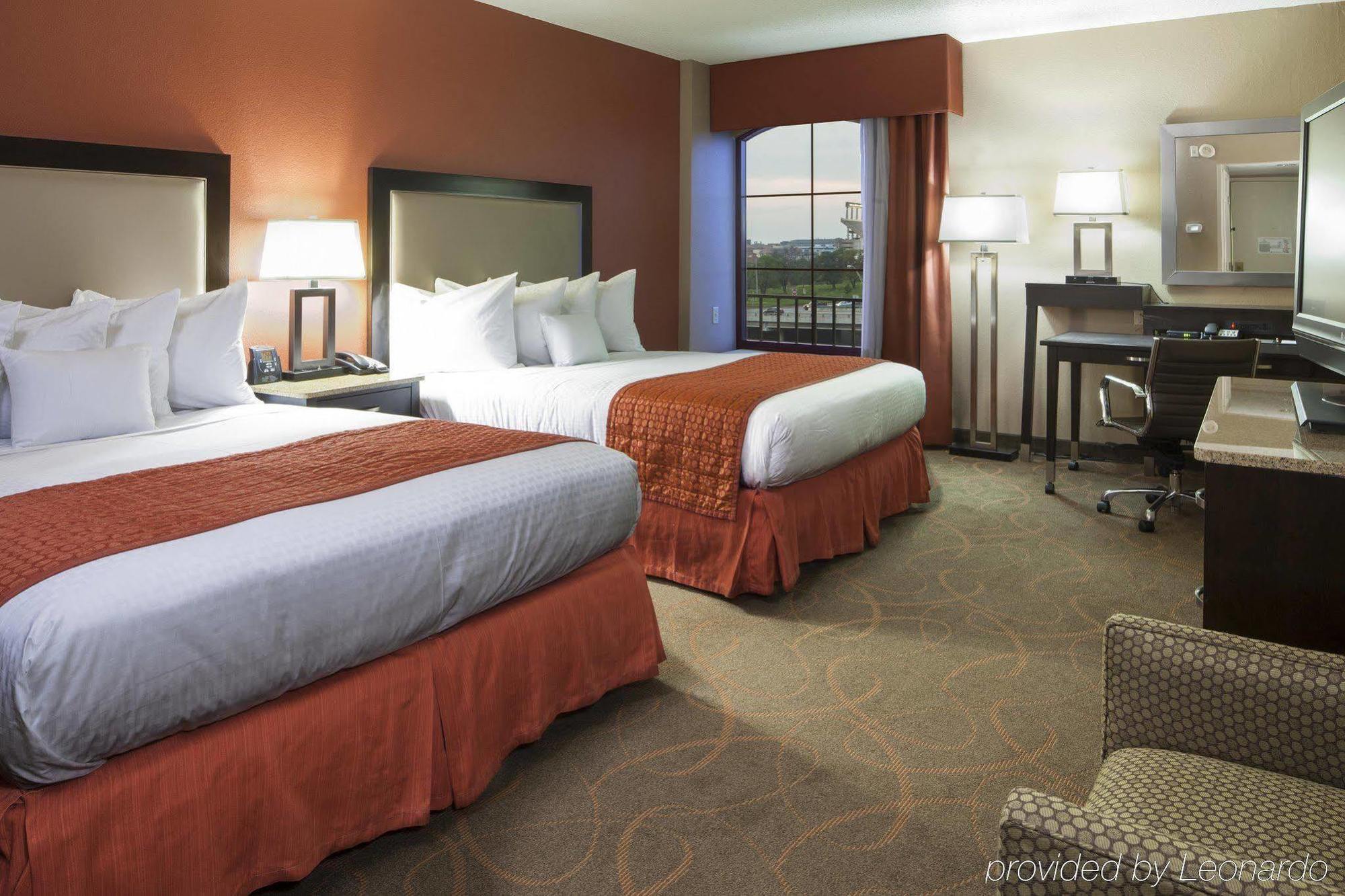 Doubletree By Hilton Austin-University Area Bagian luar foto